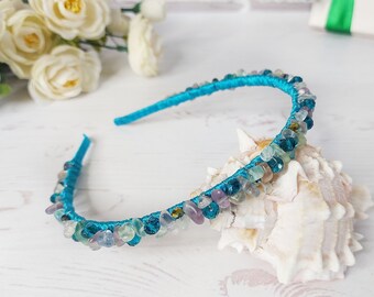 Cerchietto con cristalli di fluorite, delicato copricapo gioiello da sposa per donna, fermaglio per capelli turchese e viola, gioielli per capelli con perline di pietre preziose color verde acqua