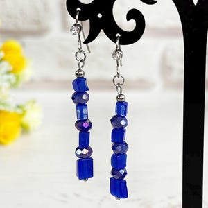 Marineblau Perlen Ohrringe Katzenauge Kristalle Ohrringe Lange baumeln Tropfen Ohrringe Alltag Einfädler Edelstein Statement Ohrringe Frauen
