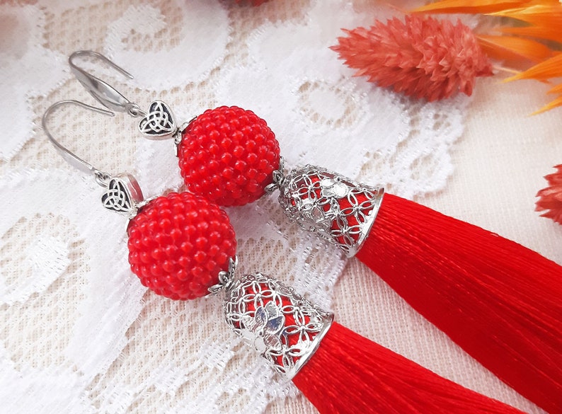 Woman fringe earrings Red seed bead earrings Long statement earrings Dangle red tassel earrings Bohemian earrings Beadwork earrings