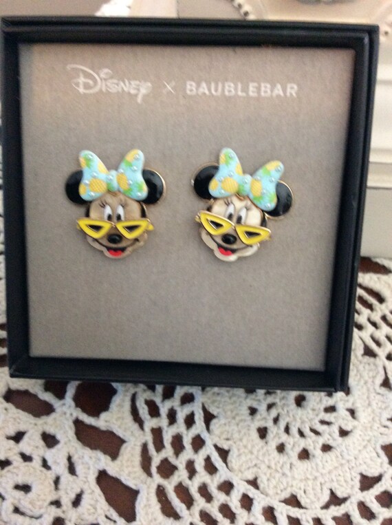 Disney x Baublebar Summertime Minnie Mouse on Vac… - image 1