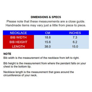 Measurements for a necklace in centimeters and inches.