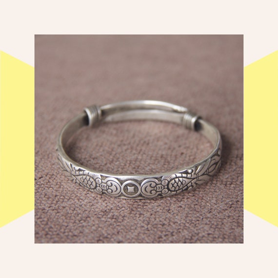 Sterling Silver Hill Tribe Center Flower Ring Sterling Silver Hill Tribe Center Flower Ring
