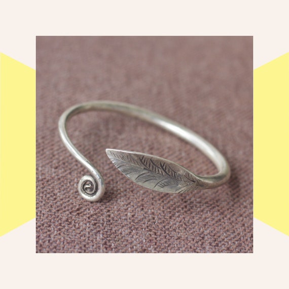 White Metal Miao Tribal Bangle - Dragon Design White Metal Miao Tribal Bangle - Dragon Design