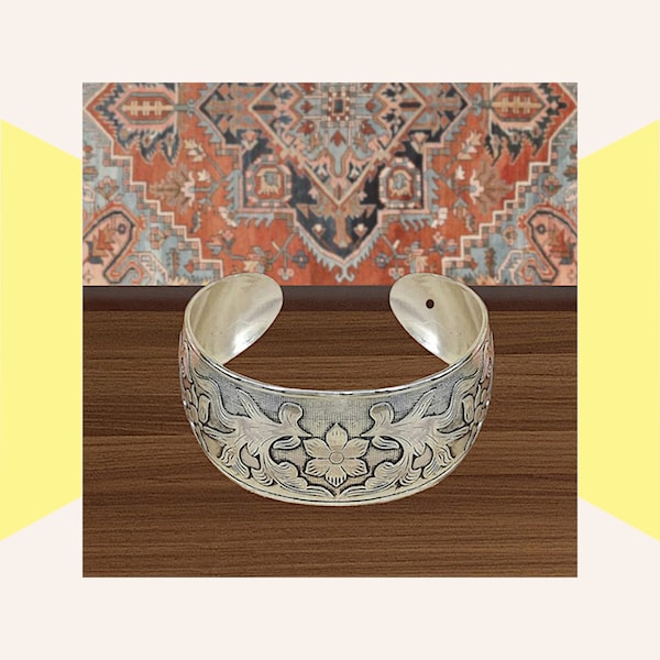 Resplendent Boho Silver Cuff Bracelet: Mesmerizing Ethnic Engravings, Timeless Sophistication, and Endless Elegance