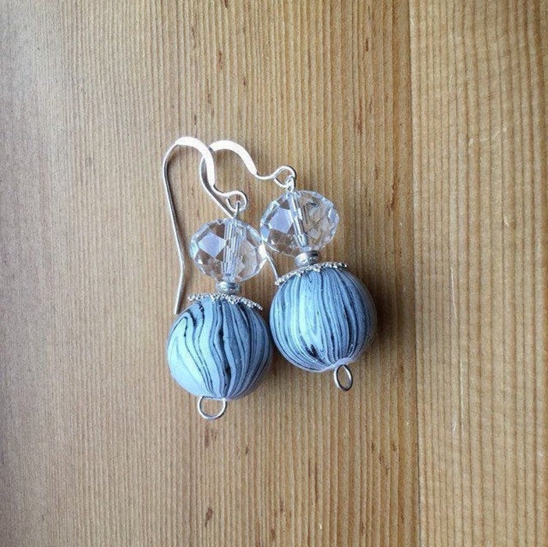 Sterling Silver /& Clear Acrylic Rondelles Silver-Plated Brass Filigree Bead Caps Beaded Earrings Black And White Striped Wood Rounds