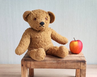 Vintage deutscher Teddybär, Bio-Baumwollplüsch-Teddy, dieser einsame kleine Teddy braucht einen Freund! Beige-brauner Kuschelbär mit Glasaugen, VTG