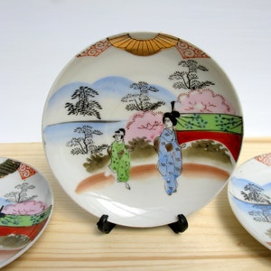 Japanese Porcelain Plate Set, Nippon, Japan, 50s, Set of 5 Desert Plates, Saucers, Hand Painted Geisha Pattern Gold Trim, Oriental Tea Party image 4