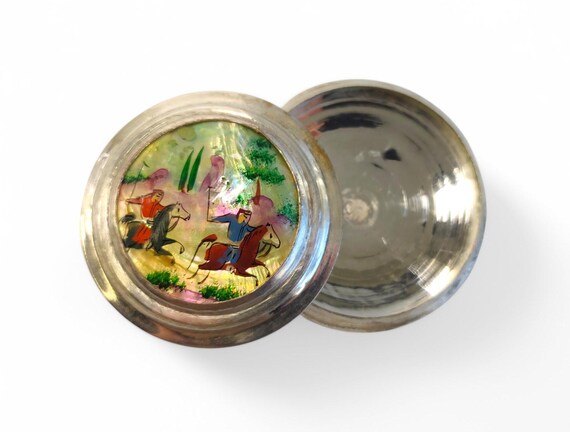 Middle Eastern Hand Painted Shell Trinket Box wit… - image 2