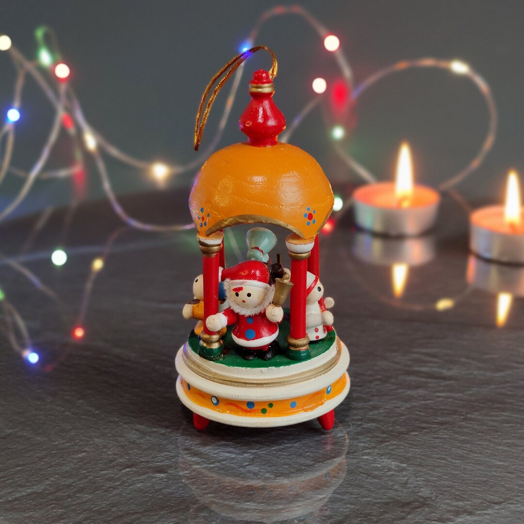 Ornement Carrousel De Noël Avec Socle Rotatif 360° - Décoration Acrylique Pour Table, Vitrine, Cadeau Festif - 3
