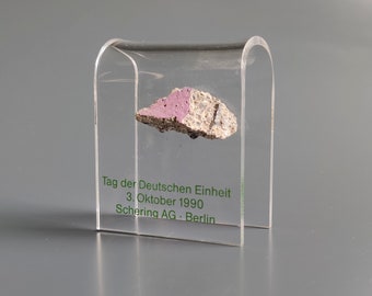 Original Piece of the Berlin Wall 1990 Collectible Souvenir Authentic Piece of the Berlin Wall in Germany Mounted in Acrylic Display