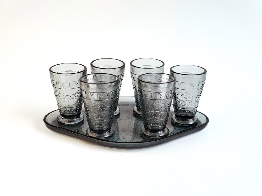 Viktor Berndt for Flygsfors viking Shot Glass Set With Tray, Sweden