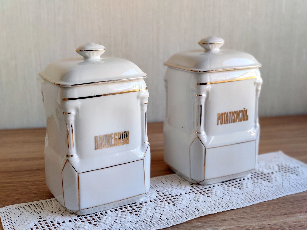 Pair of Art Deco Victoria China Czechoslovakia Canisters 1930s Set