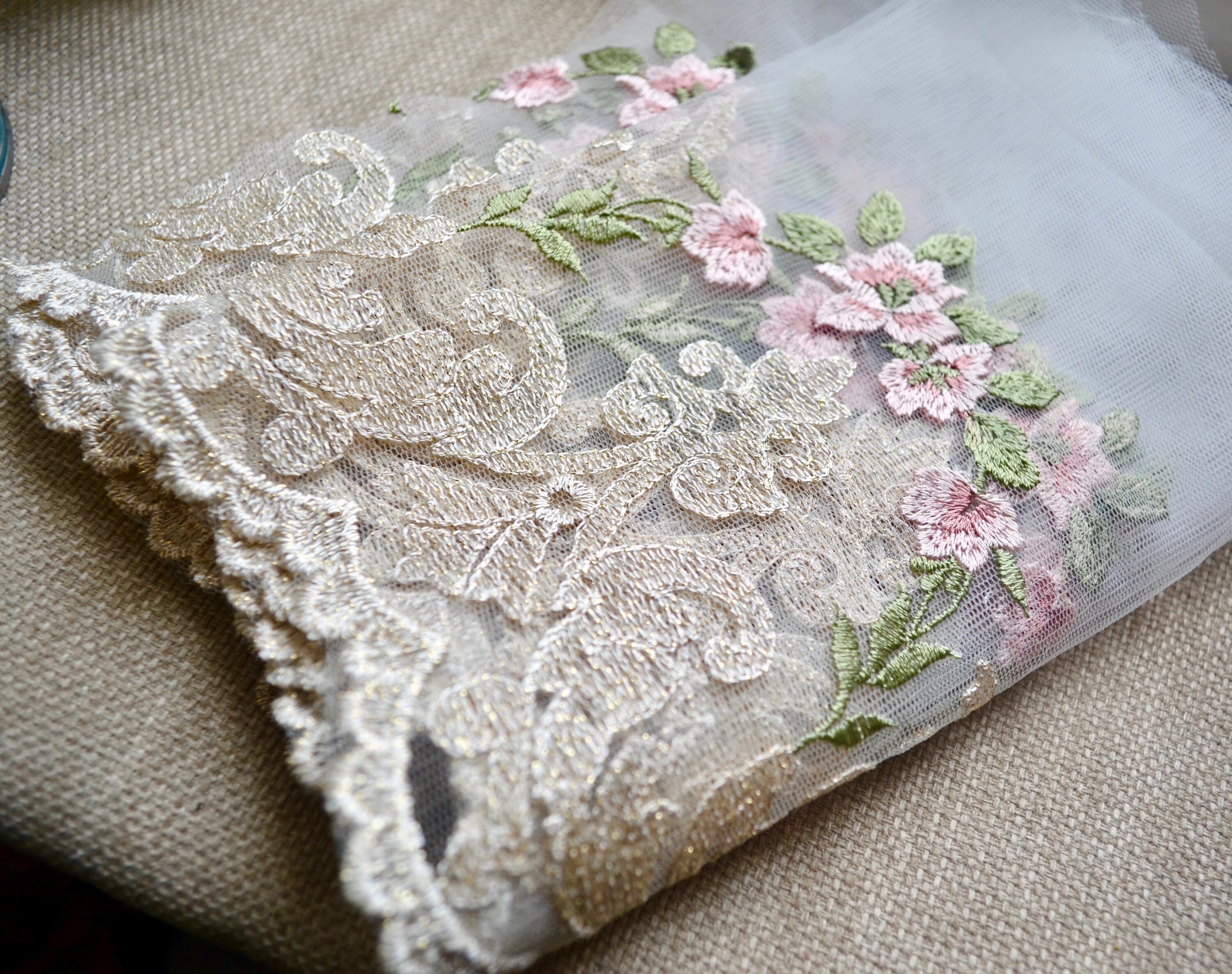 Pink Embroidery Lace Eb5048