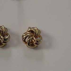 SWIRL knots earrings 1980s clip on earrings gold tone statement earrings image 2