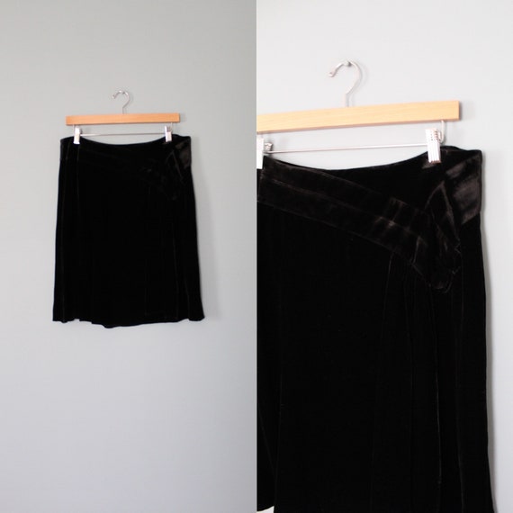 BLACK velvet mini skirt | elegant soft velvet ski… - image 2