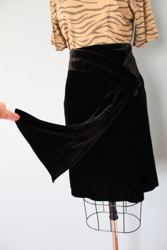 BLACK velvet mini skirt | elegant soft velvet ski… - image 6