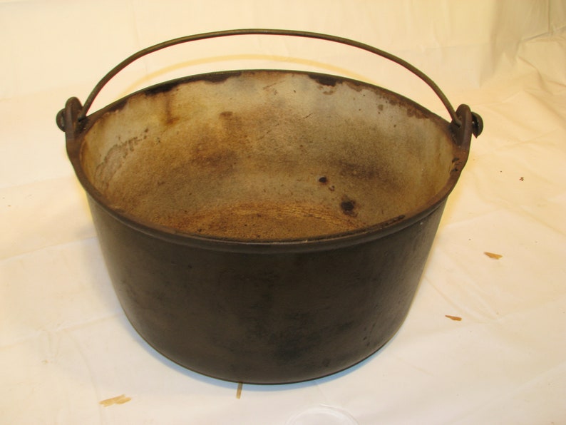 Antique 1800's Stuart & Peterson S and P Cast Iron 6 Qt Bean Pot Kettle
