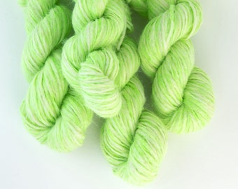 Chunky Baby Alpaca Yarn , Green Alpaca Wool, Super Soft Alpaca and Merino Blend, 50 gr skein