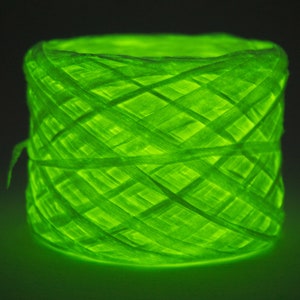 Glow in the Dark White Yarn, Phosphorescent White Color, Fluorescent Ribbon, Fancy Yarn, Yarn for Amigurumi