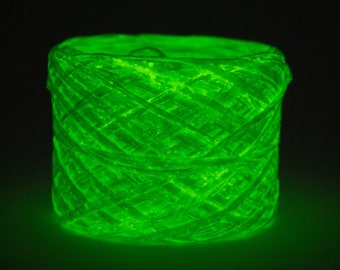 Green Glow in the dark Yarn, Green Rayon Yarn, Phosphorescent Yarn, Fluorescent Ribbon, Fancy Yarn, Yarn for Amigurumi