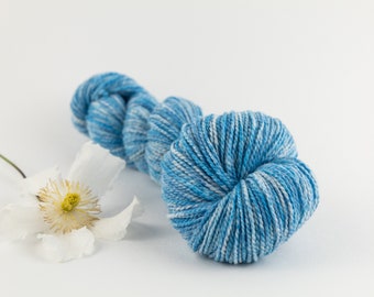 Blue Dyed Merino Wool, Naturally Hand Dyed Yarn, 50 gr skein