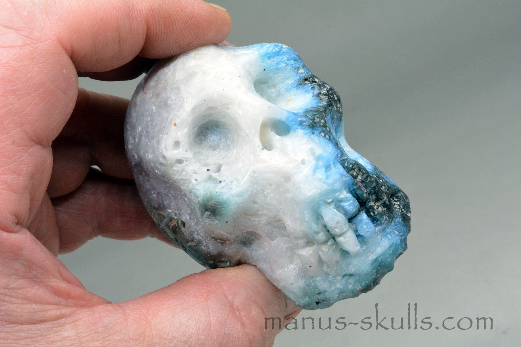 GLACIERITE ~ Blue Ice Stone Manus SKULL ....
