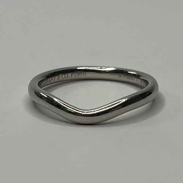 Authentic Tiffany & Co. Elsa Peretti Platinum Curved Wedding Band