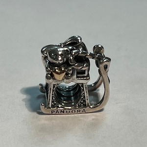 Authentic Retired Sterling Silver Pandora &quot;Dashing Through the Snow Sleigh&quot; Charm #791207