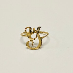 Y letter gold ring 2025