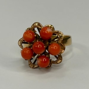 Vintage 14K Yellow Gold Coral Floral Ring