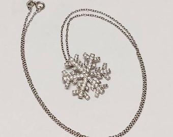 Vintage Sterling Silver Cubic Zirconia Snowflake Pendant Necklace