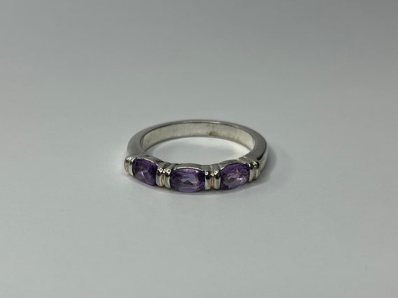 Sterling Silver Caspian International Oval Cut Amethyst Ring