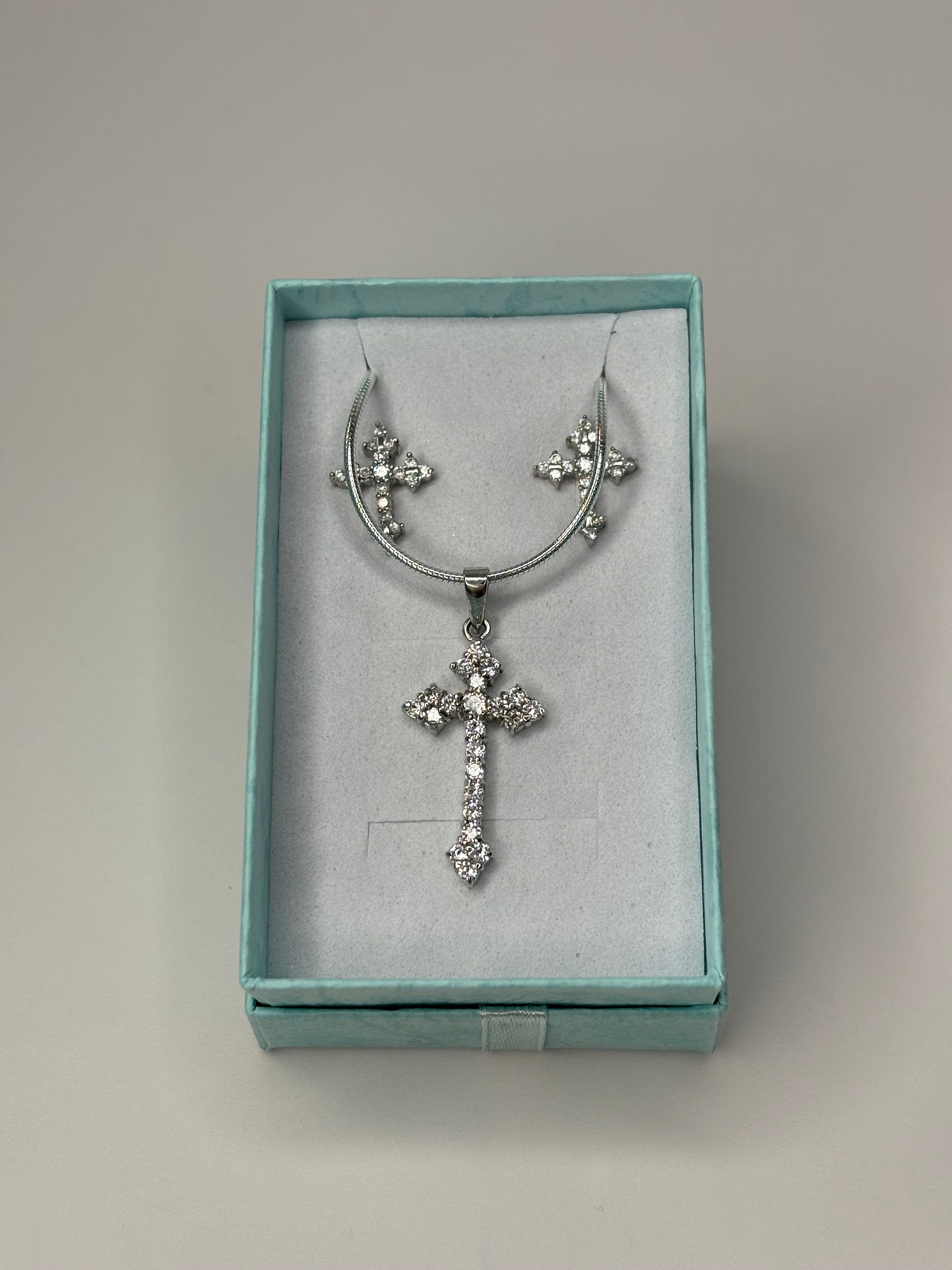 Vintage Sterling Silver Cubic Zirconia Cross Necklace W
