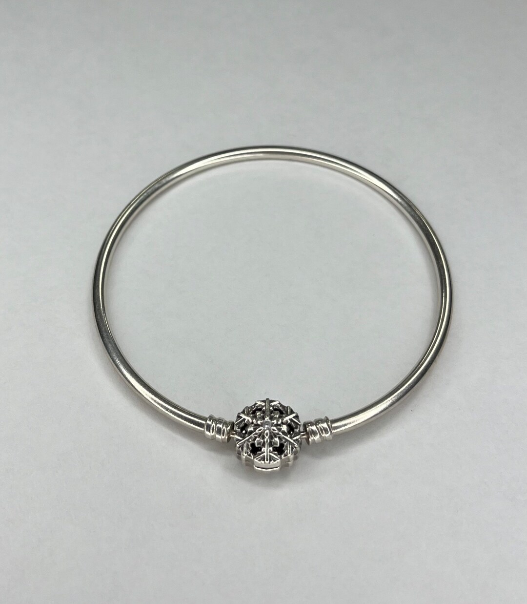 Pandora Sterling Silver Sparkling Snowflake Pavé Charm (799224C01) – No Tags