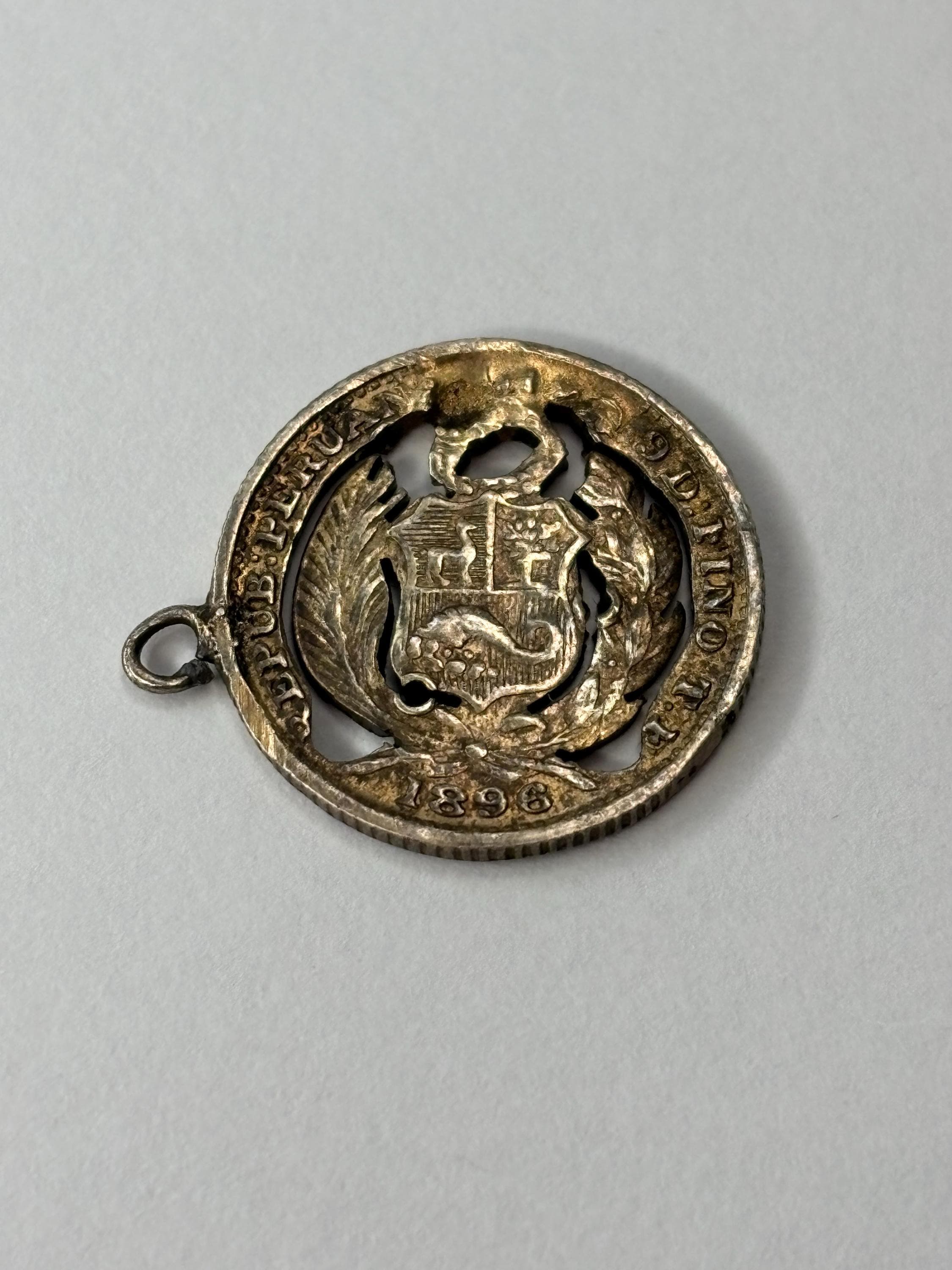 ヴィンテージ 1896 ペルー 南アメリカ 1 SOL 銀貨 ペルーコインアート - Etsy 日本