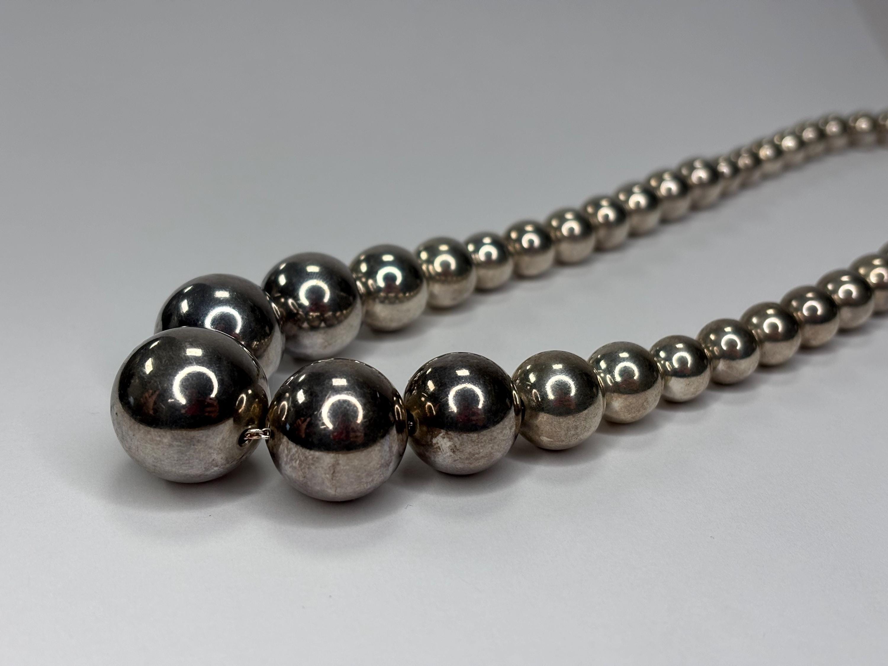 Collane con Perle: Gioielli in Argento dallo stile intramontabile Collane con Perle: Gioielli in Argento dallo stile intramontabile