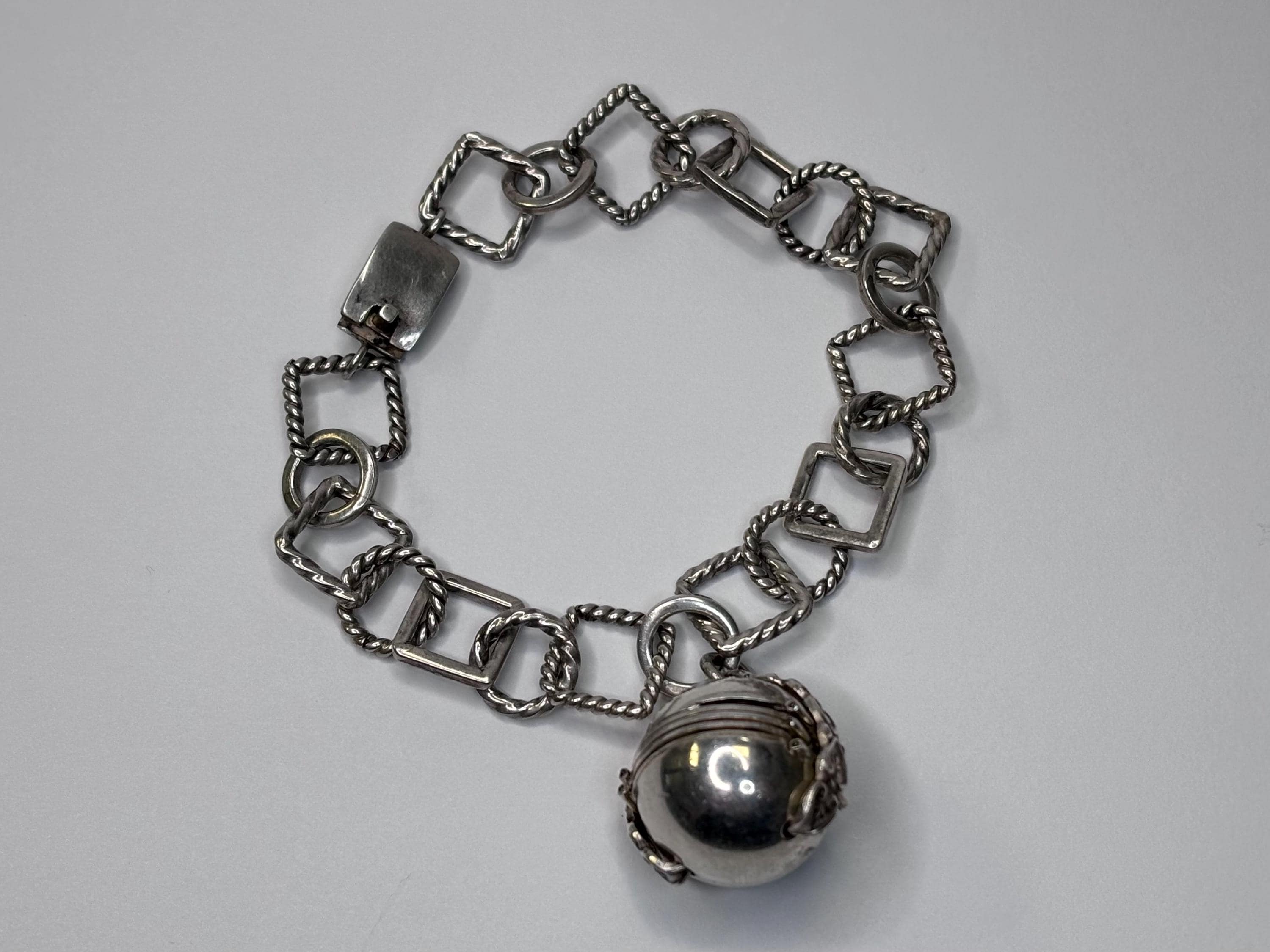 Castelan Bracelet - Etsy Vintage Sterling Silver Castelan Hecho Mexican Bracelet Nationalist Icons main image 0