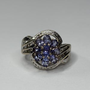 Vintage 14K White Gold Tanzanite & Diamond Floral Ring
