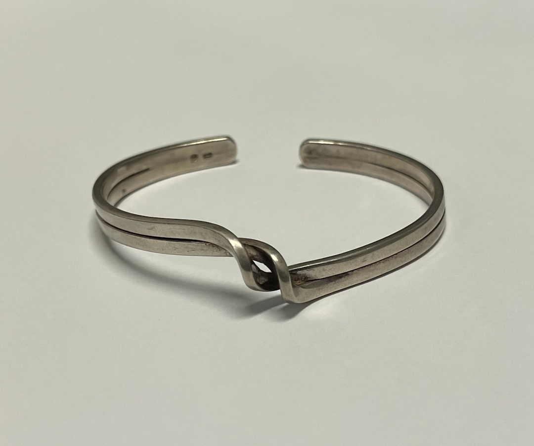 アクセサリー Navajo Wave Sterling Bangle Vintage Sterling 925 Navajo Native Wavy Wave Etched Bangle