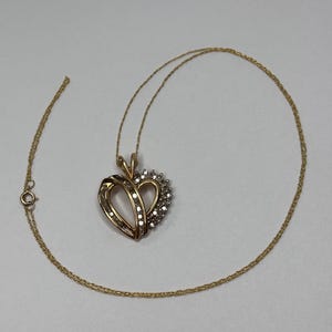 Vintage 10K Yellow Gold Diamond Heart Pendant Necklace