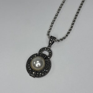 Vintage Judith Jack Sterling Silver Marcasite & Pearl Pendant Necklace