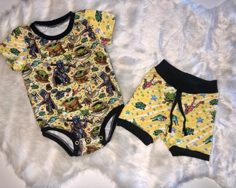 Mandelorian bodysuit and shorts | Starwars | Boys and girls sets | Shortsleeve bodysuit and/or bummie shorts | Pants and Longsleeve options