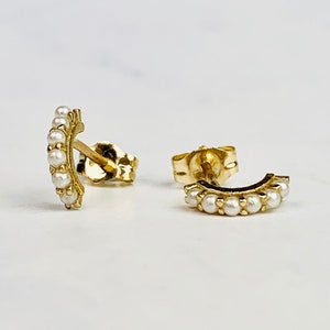 14K Yellow Gold Pearl Half Hoop / Curved Stud Earrings - Pushback - Solid Gold