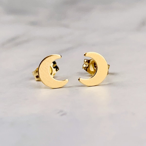 14K Solid Gold Crescent Moon Stud Earrings