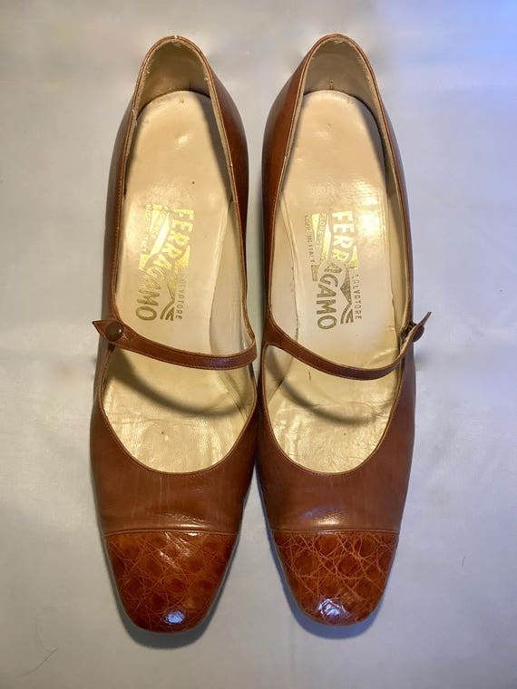 Vintage Salvatore Ferragamo Brown Mary Jane Pumps