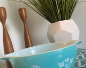 Rare Pyrex Embroidery Cinderella Bowl