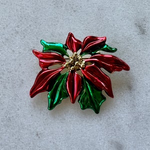 Vintage Gerry&#39;s Christmas Poinsettia Brooch / pin / goldtone center with green and red enamel  / holiday / estate jewelry / costume jewelry