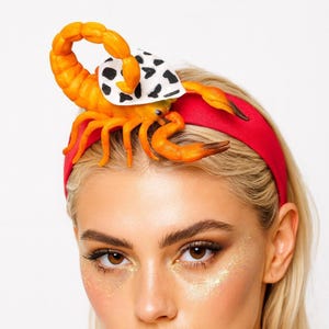 Lobster Fascinator - Etsy display picture 2