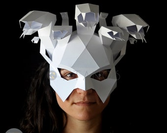 MEDUSA Mask - Make your own Medusa with this low-poly paper mask template