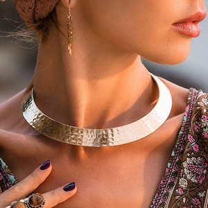 Brass Ethnic Choker Necklace || Hammered Torque Necklace || Rigid Choker Necklace || Minimalist Torque Necklace
